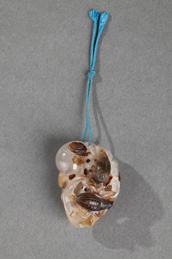 Agate pendant in the shape of fruits and insects carved in the brown vein | MasterArt